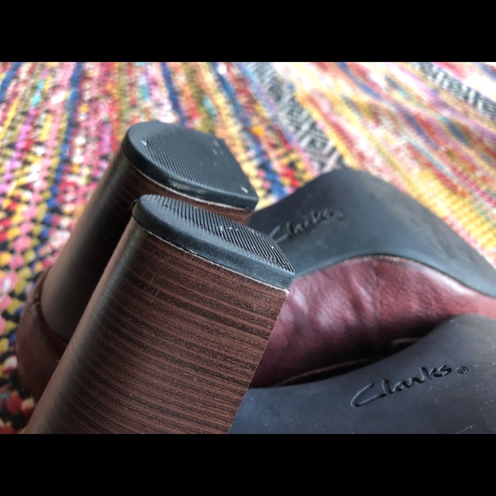 Clarks - Stacked Burgundy Penny Loafers - Size 7 - Picture 7 of 8